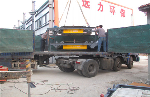 永磁滾筒除鐵器，內(nèi)蒙古永磁滾筒除鐵器知識參數(shù)_內(nèi)部磁塊安裝方法_內(nèi)蒙古永磁滾筒除鐵器型號價格